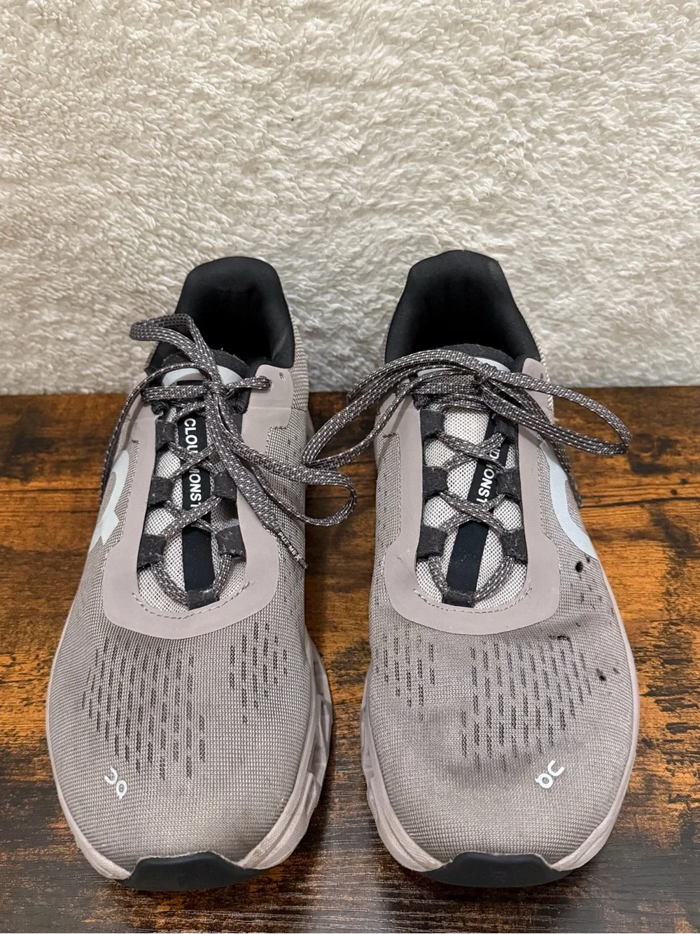 On Running Shoes Mens 9 Cloudmonster Cinder Fog Grey Performance Athletic Gym